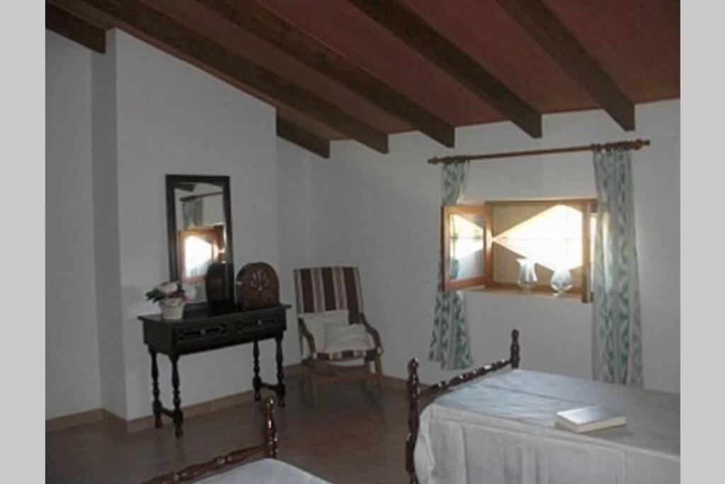 Son Binissalom Villa *